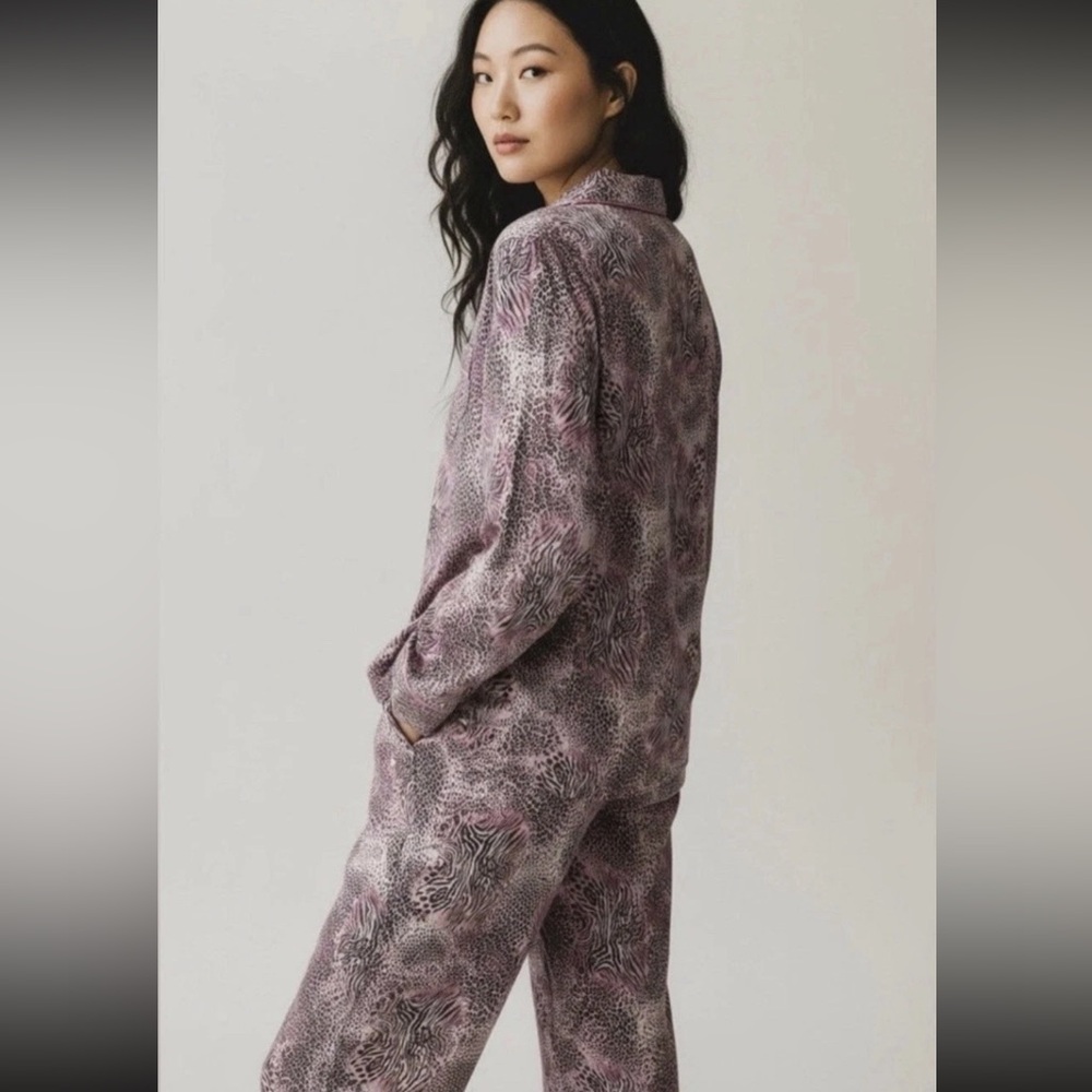 SKIMS Sleep Long Sleeve Pajama Set Bloom Mini Multi Animal M NWT - Picture 3 of 7
